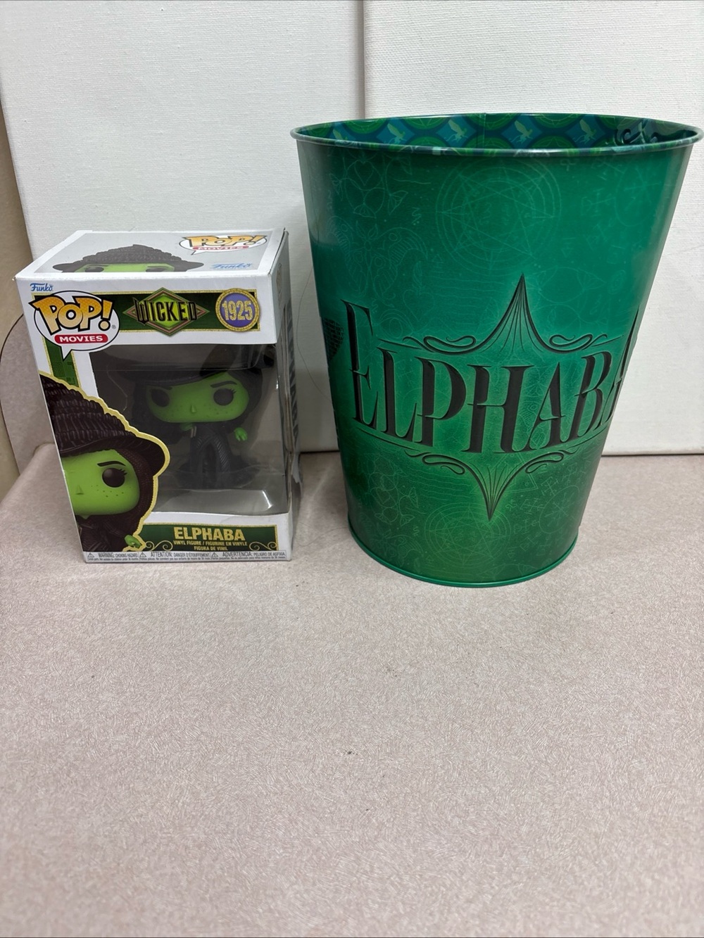Wicked Elphaba Metal Wastebasket Trash Can 3.8L Green Universal & Funko Pop 1925